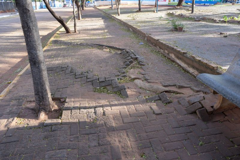 Prefeitura inicia recuperação de calçadas na área central de Aquidauana3