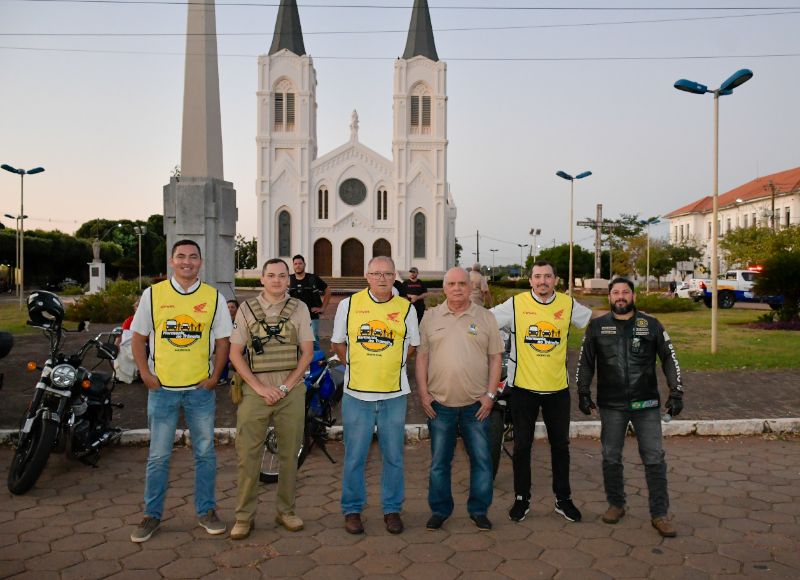 Aquidauana celebra Dia do Motociclista com motociata educativa5