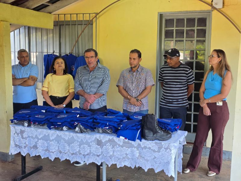 Motoristas plantonistas da Saúde recebem novos uniformes em Anastácio2