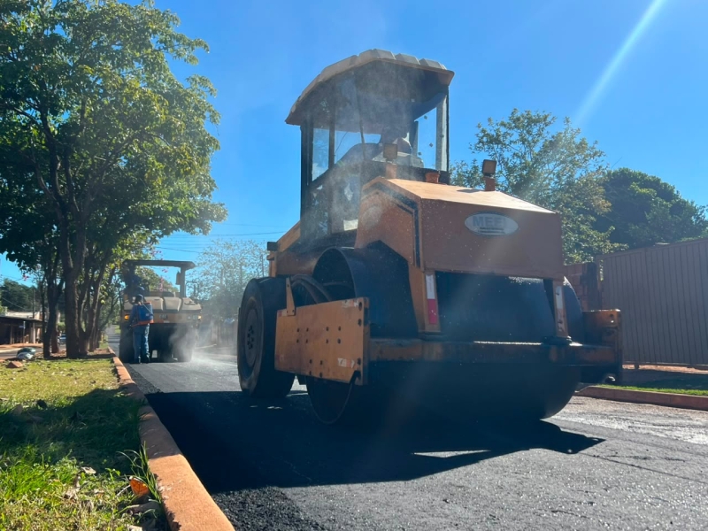 Obras de recapeamento avançam em vias estratégicas de Nioaque