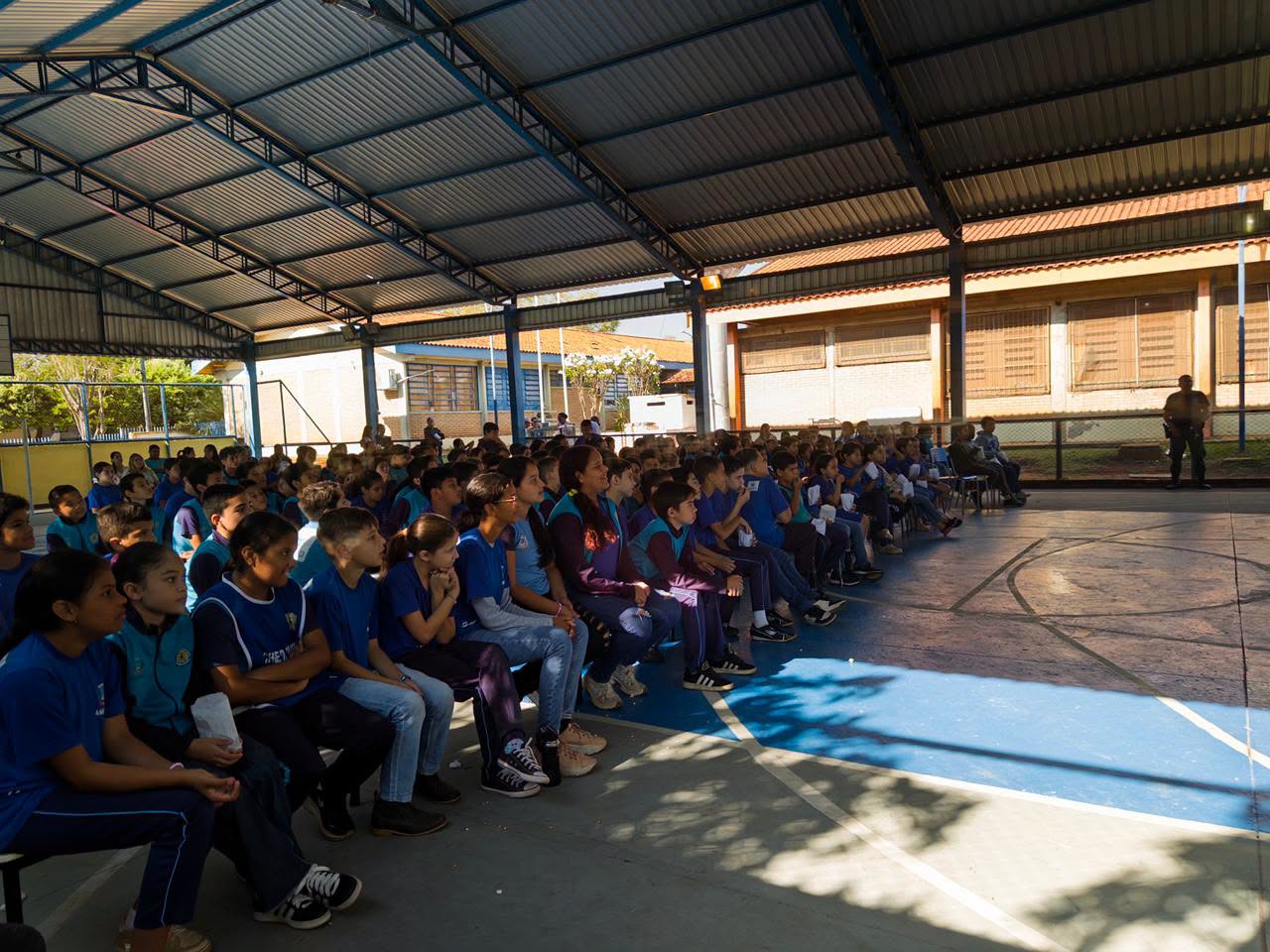 Ações culturais levam cinema e arte para escolas de Anastácio2
