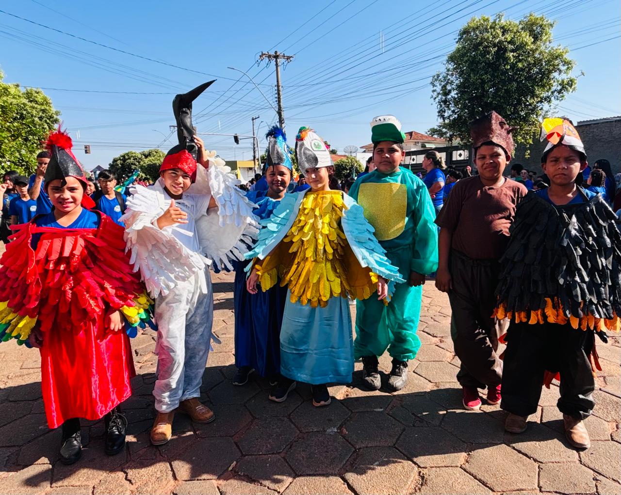 Aquidauana amanhece em festa com desfile pelo aniversário de 134 anos2