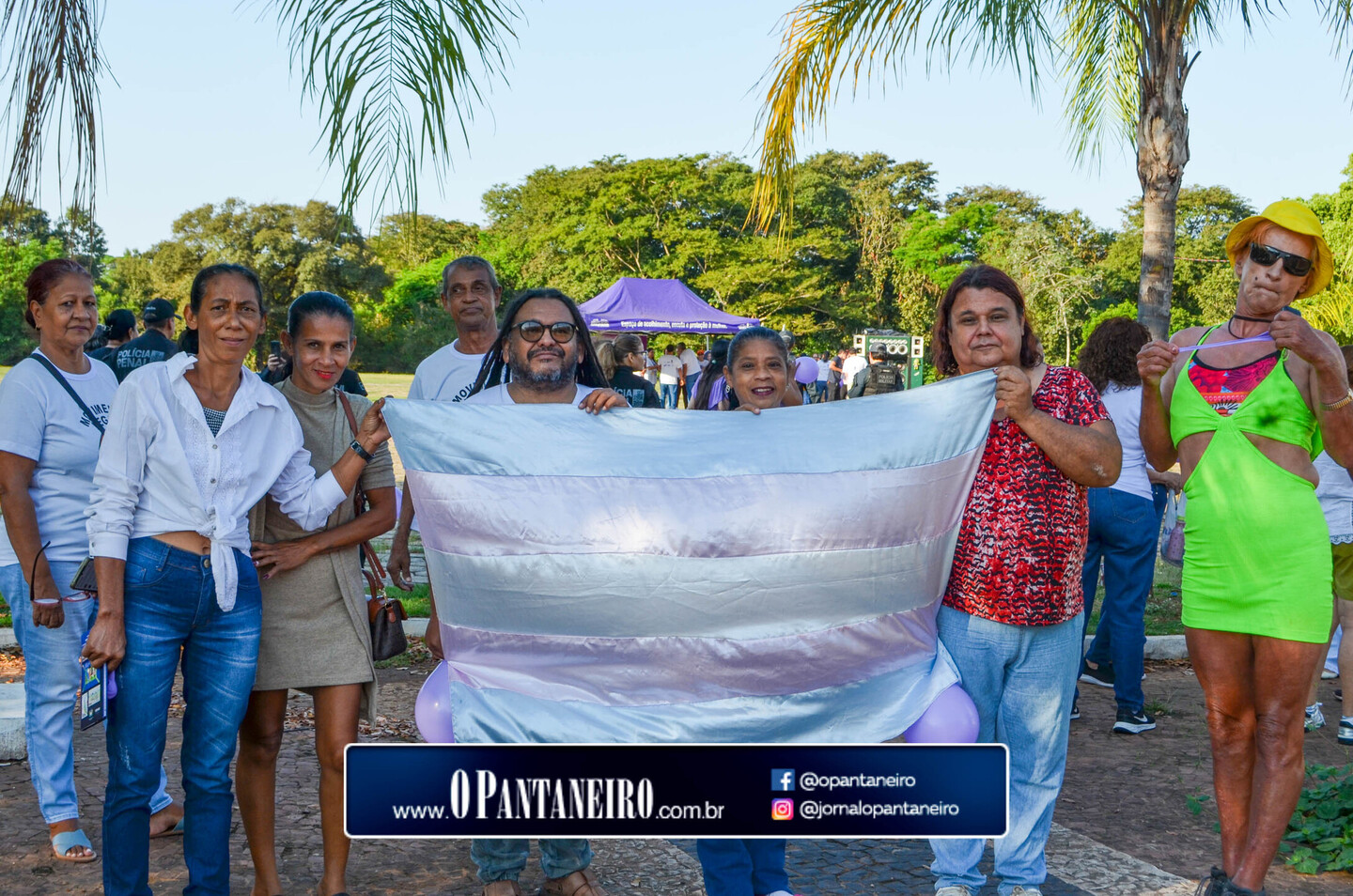 Caminhada pelo fim do feminicídio mobiliza população em Anastácio3